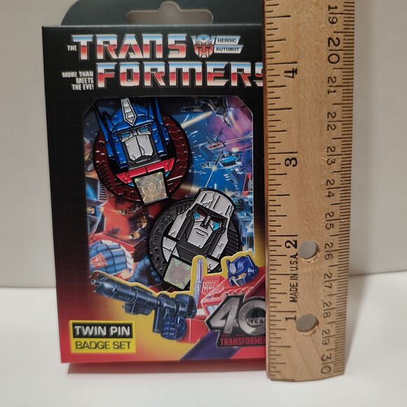 Transformers 40th Anniversary Optimus Prime & Megatron Enamel Pins Official Set - Picture 3 of 5